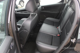 Peugeot 207 1,4 i 70 kW - 10