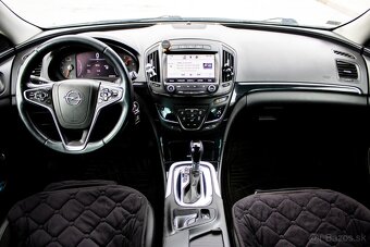 Opel Insignia ST - 10