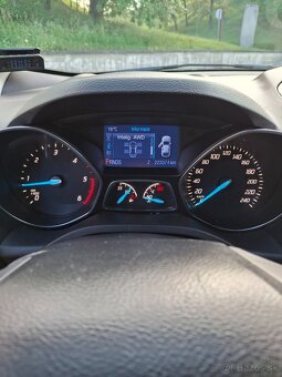 Ford Kuga 2013 2.0 TDCI 103 KW AUTOMAT 4x4 224000 km - 10