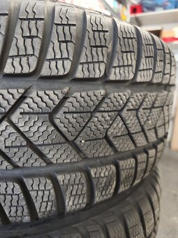 Zimné pneu 235/45 R18 - 10