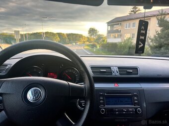 Volkswagen Passat - 10
