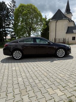 Opel Insignia Limousine HB - 10