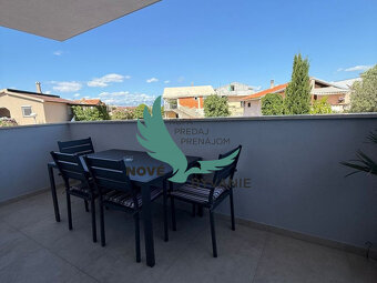 Zariadený apartmán s výhľadom na more len 300m od mora - 10