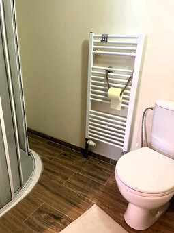 SUPER RD/chalupa s 2 samostatnými jednotkami (1i a 3i) v Hro - 10