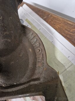 Mlyncek železný - 10