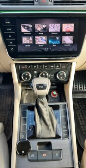 Predám  Škoda Superb Combi 2.0 TDI SCR Live DSG - 10