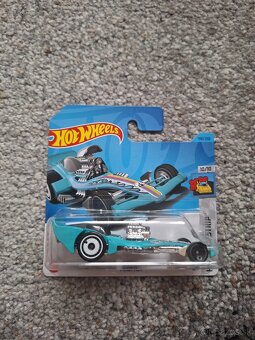 Hot wheels mix autíčok 4. - 10