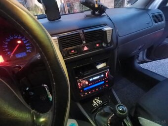 VW Golf lV - 10