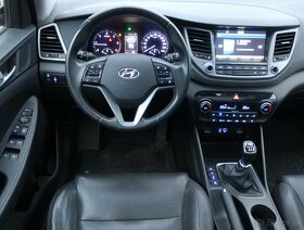 Hyundai Tucson 2016, 6st.manuál-bohatá výbava-PANORAMA-ťažné - 10