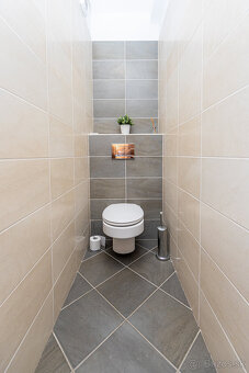 PRENÁJOM-3-IZBOVÝ BYT 90 m², PO RENOVÁCII ,PETRŽALKA, HÁJE - 10