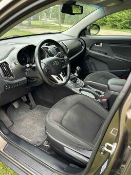 Kia Sportage 2.0 CRDi VGT 2WD LX - 10