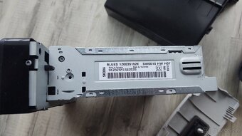 Skoda Yeti 2012 originalne diely - 10