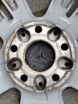 Predám pneu DUNLOP - 10