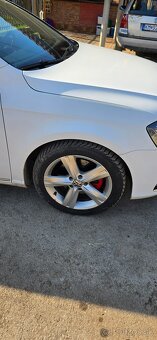 Volkswagen Passat B7 2.0TDI 4motion - 10