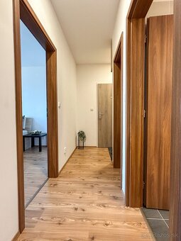 2 izbový byt Poprad, Merťuky, garážové státie - 10