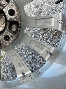 Predám zimne pneumatiky na hliníkových diskoch audi - 10