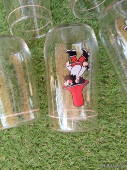 Retro toaletka, poháre rumcajs - 10