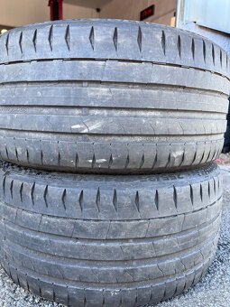 255/35 zr19 XL - 10