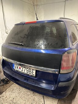Opel Astra 1.7 - 10