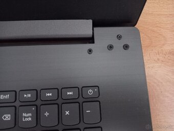 predám Lenovo v320 - Intel core i5 - 8gb ram - ssd - 10