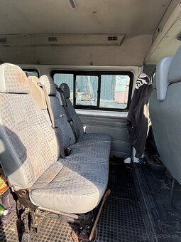 Ford Transit 2.2 TDCi 85kw 9miest - 10