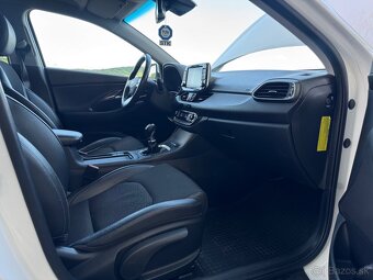 Hyundai i30 CW 1.6 CRDi 136 Style - 10