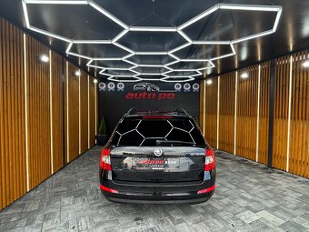 Škoda Octavia Combi 2.0 TDI Ambition DSG - 10