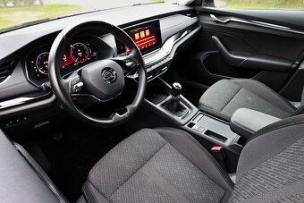 octavia combi 4  1.5 TSI  110Kw First Edition rok 2020 - 10