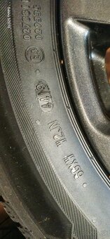 Predám zimnú sadu orig. Mazda 5x114,3 ,205/60 R16 , 7,5mm - 10