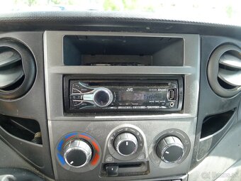Iveco Daily, 35C15 3,0HPT Skříň 23m3 měchy - 10