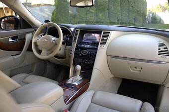 Infiniti QX70 3.0D Premium 175kw AT7 TOP stav - 10