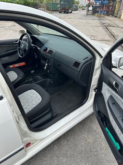 Škoda Fabia 1.4 - 10