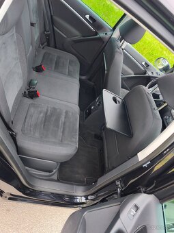 Volkswagen Tiguan 2.0 4x4 , Panoráma, Koža, DSG - 10