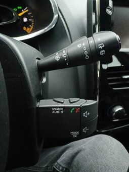 Renault Clio IV Grandtour 1.2 16V (2014) - 10