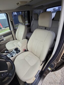 Land Rover Discovery 4 3.0 TDV6 NEPOJAZDNÝ - 10
