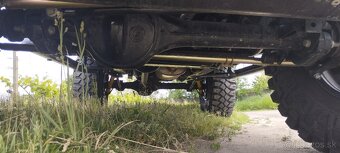 Land Rover Defender - 10