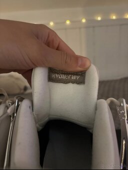 Jordan 4 - 10