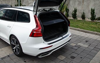 Volvo V60 D4 R-Design A/T - 10