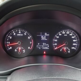 Kia Stonic 1,4 CVVT , M6 - 10