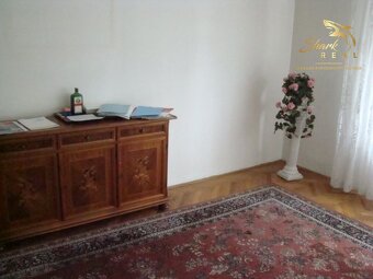 Na predaj luxusná rodinná vila - 10