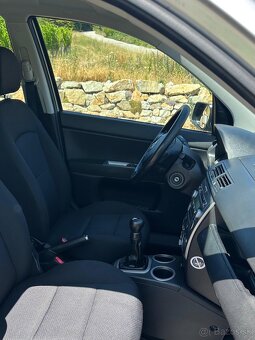 Mazda 2 1,25i - 10
