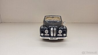 1:18 BMW 502 - 10