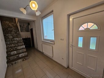 🏠 Na predaj: Rodinný dom s podnikateľským priestorom - 10