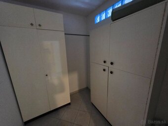 Štýlový 2-izbový byt po rekonštrukcii s veľkým balkónom na F - 10