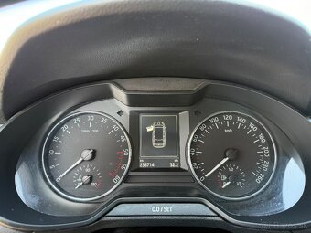 Škoda Octavia Combi 1.6 TDI 110k Style - 10