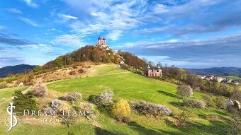 Zabehnutý apartmán - byt v centre mesta Banská Štiavnica - 10