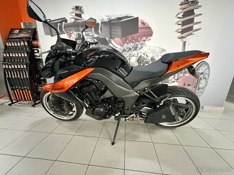 Kawasaki Z1000 - 10