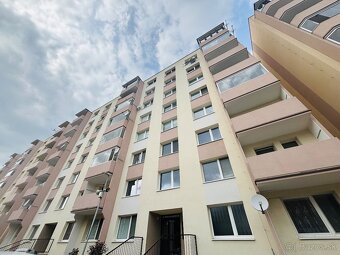 3 izbový byt, 2x loggie na výbornej adrese- Dibrovova ulica - 10