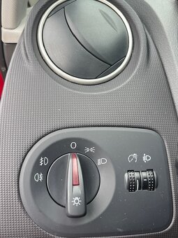 SEAT Ibiza Sport 1.4 16V, 63 kW, 12/2010, 141 600 km - 10