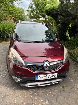 Renault Mégane Scénic 1.5dCi X-MOD - 10